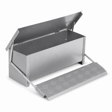 Automatic chicken feeder 12.5L with embossed non-slip steel treadle